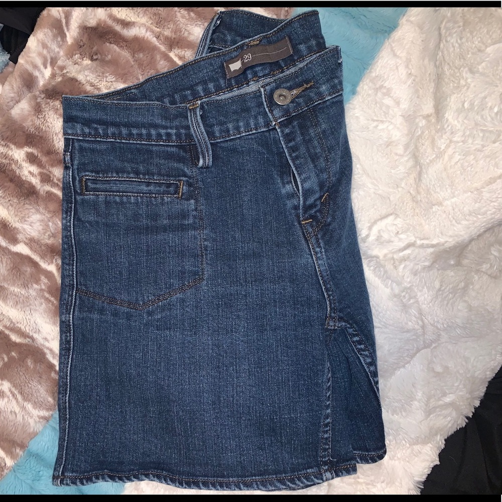 Levi Jean Shorts